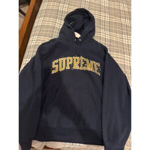 Supreme Hoodie